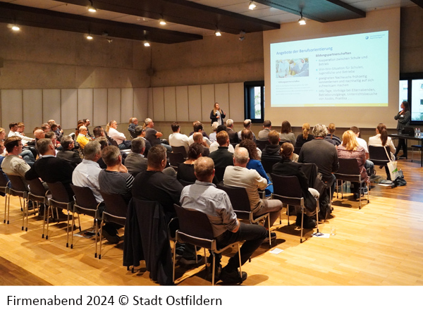 Lösungen gegen den Fachkräftemangel: Firmenabend 2024 in Ostfildern
